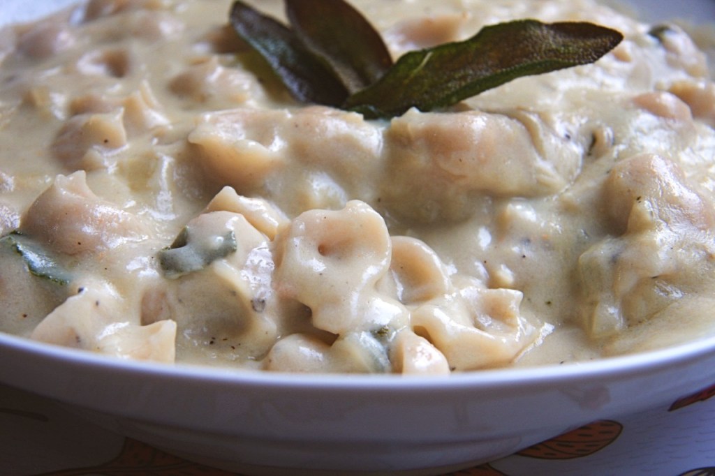 Creamy Garlic Sage&nbsp;Pasta